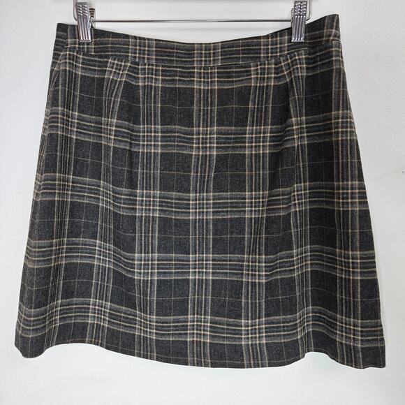 Banana Republic Y2K Preppy Academia Wool Blend Plaid Button Front Wrap Skirt 8 - Picture 6 of 12